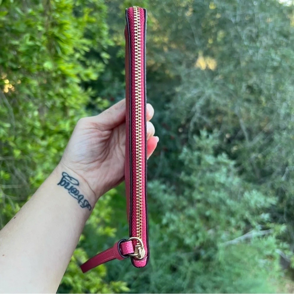 COACH Large Corner Zip Wristlet Wallet Pink Leather w Gold Hardware NWOT - Picture 6 of 9